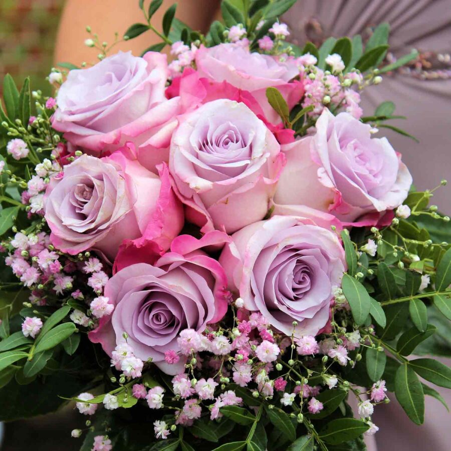 Букет невесты из 7 фиолетовых роз