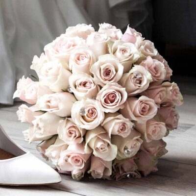 Букет невесты из 51 кенийской розы